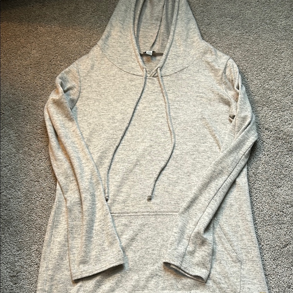 Guess Gray Long Sleeve Relaxed Hoodie